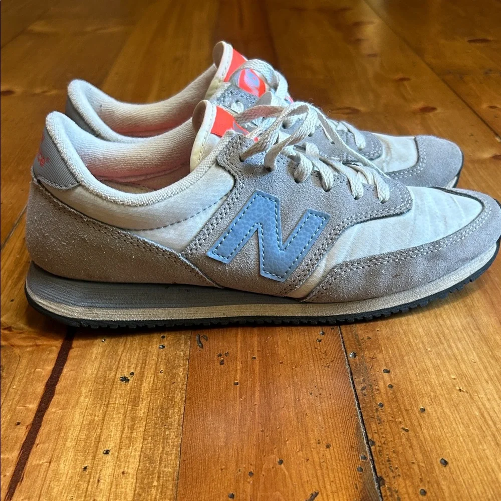 New Balance Gray Suede Sneakers with Light Blue Logo